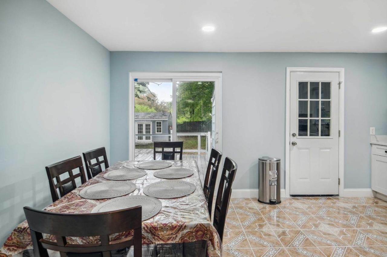 Pet-Friendly Mount Rainier Home With Gas Grill! 外观 照片