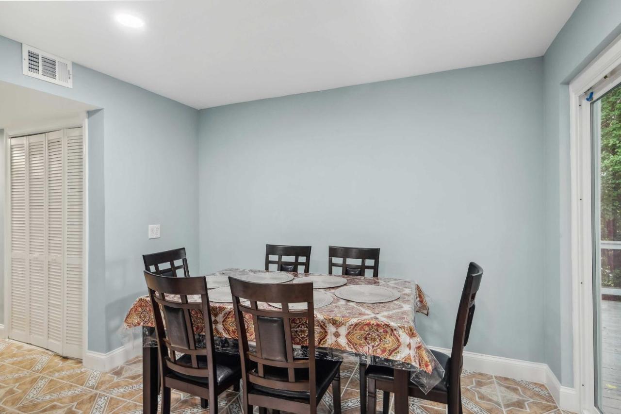 Pet-Friendly Mount Rainier Home With Gas Grill! 外观 照片