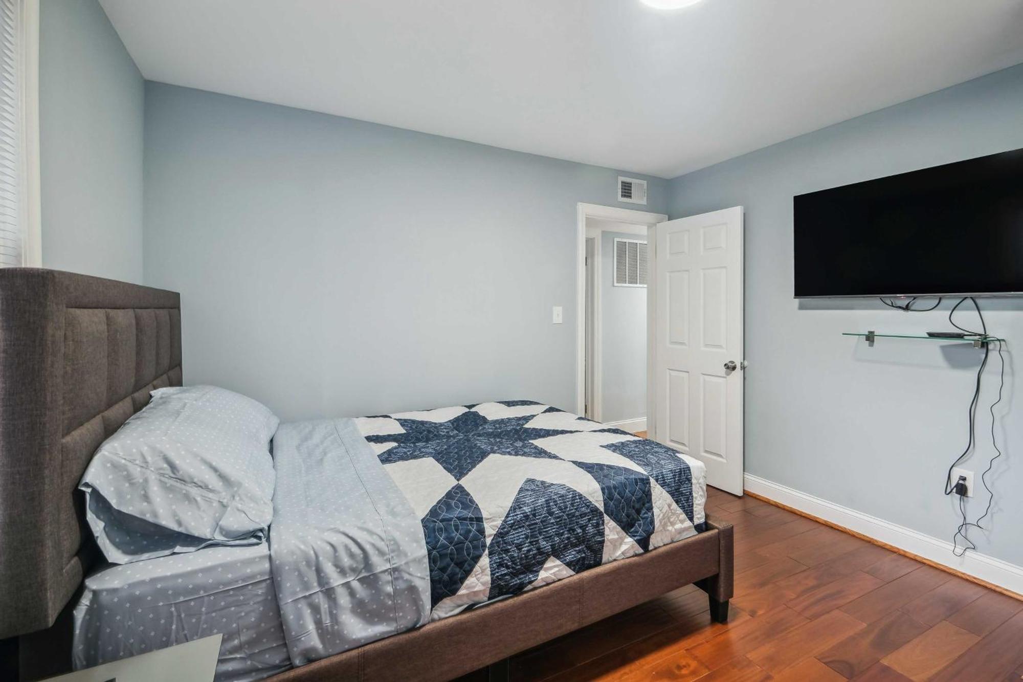 Pet-Friendly Mount Rainier Home With Gas Grill! 外观 照片